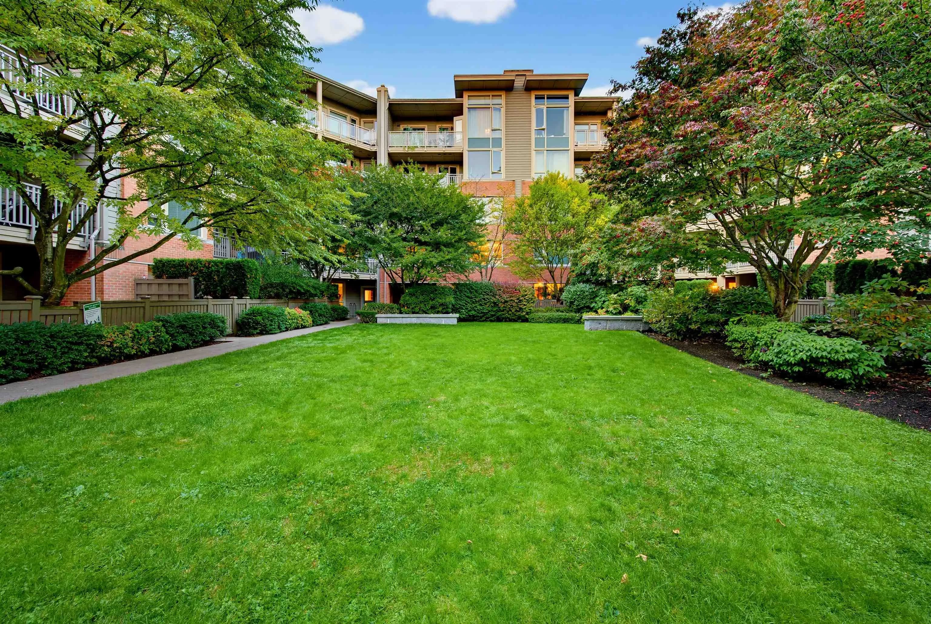 411 119 W 22nd Street, North Vancouver, BC V7M 0B4 — image 38