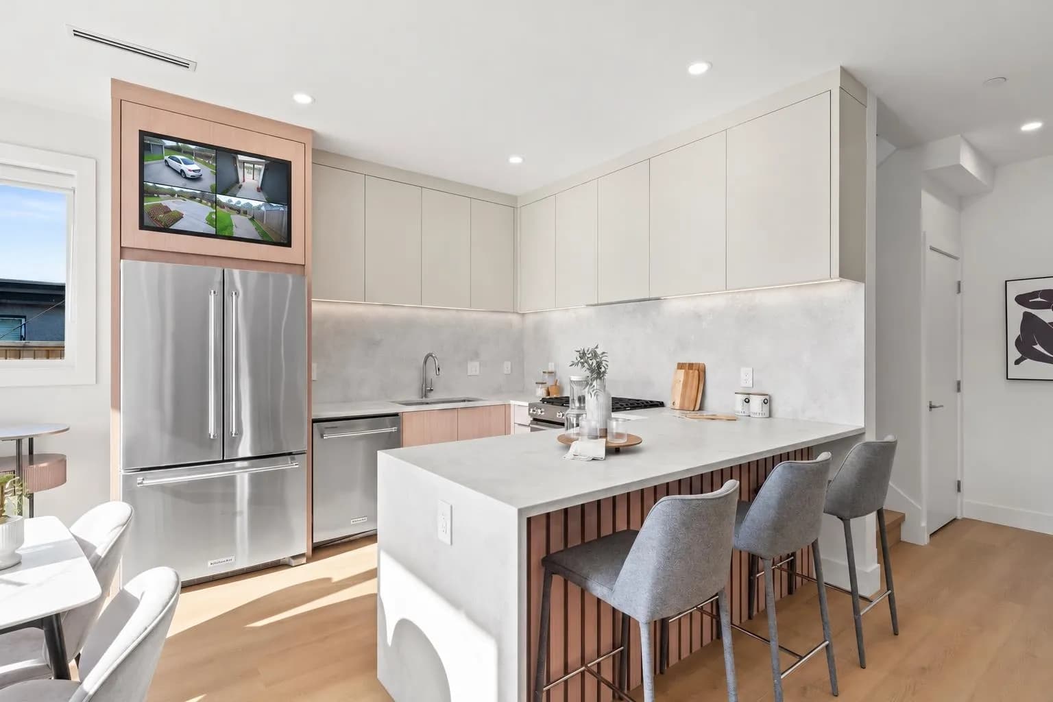 1 3623 Triumph Street, Vancouver, BC V5K 1V4 — image 7