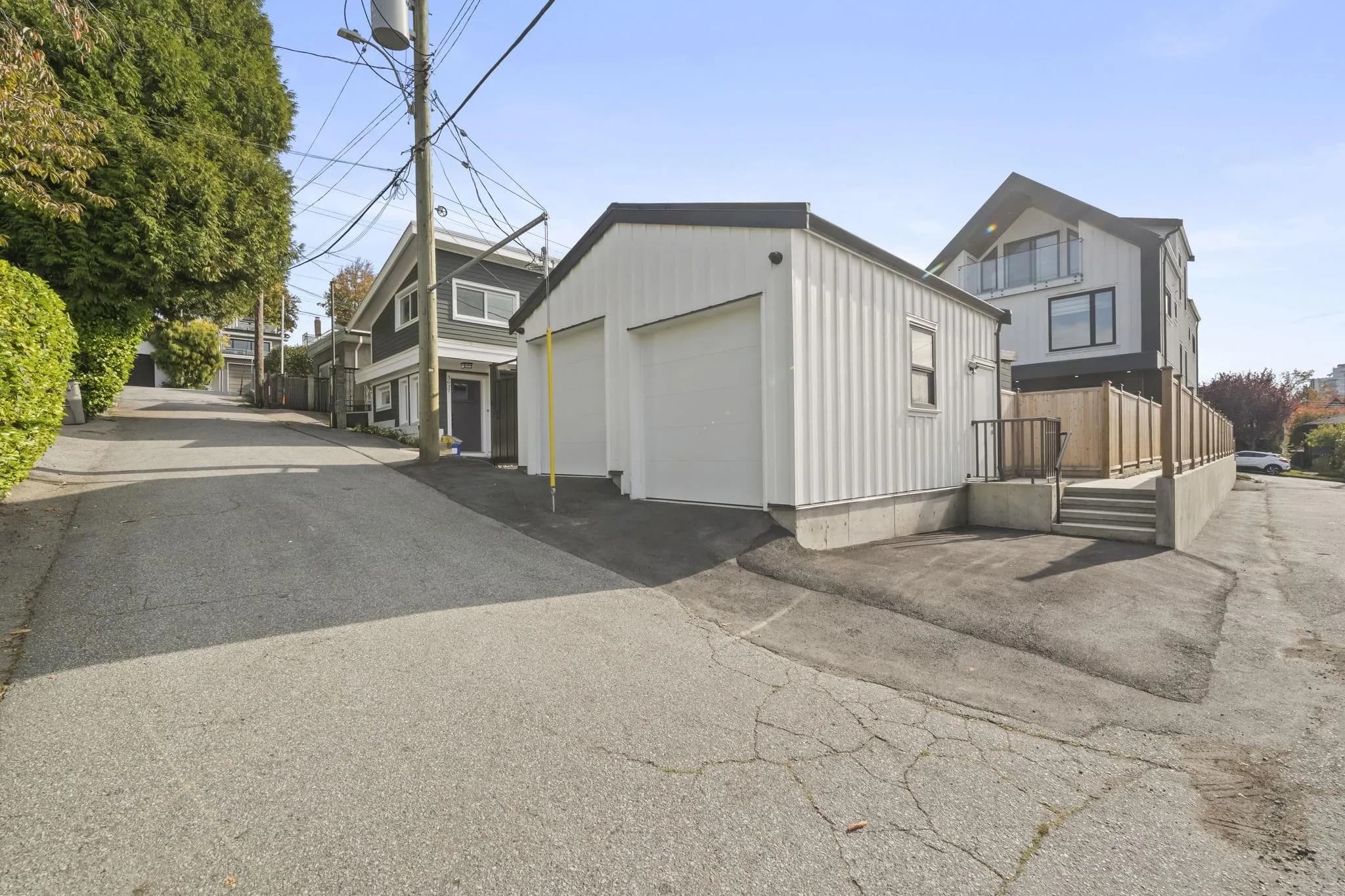 1 3623 Triumph Street, Vancouver, BC V5K 1V4 — image 35