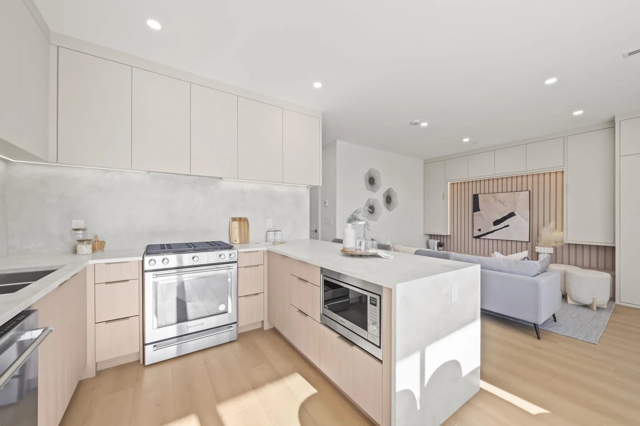 1 3623 Triumph Street, Vancouver, BC V5K 1V4 — image 11