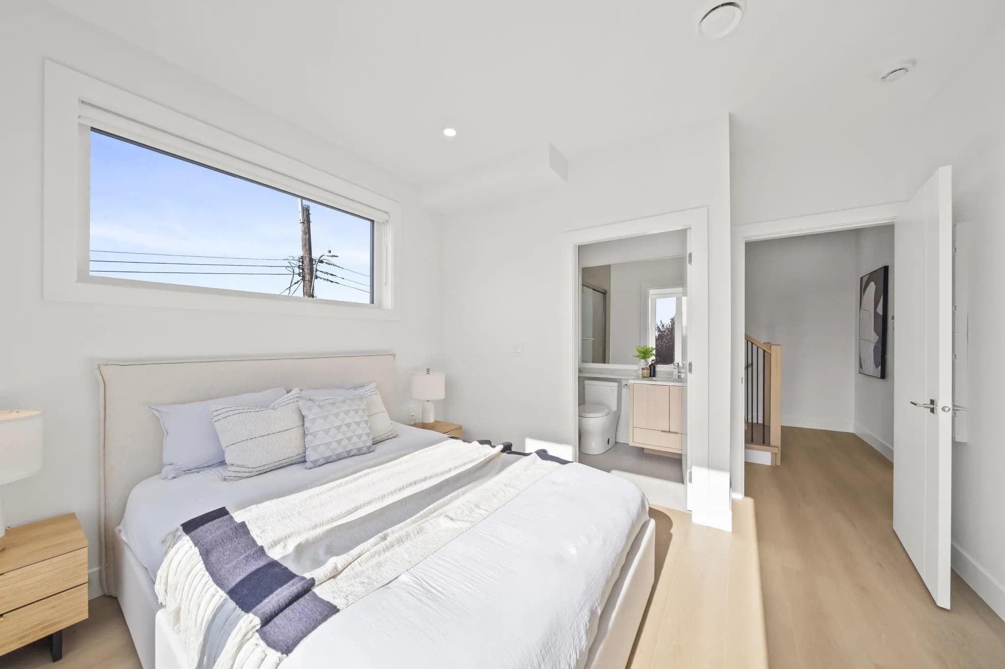 1 3623 Triumph Street, Vancouver, BC V5K 1V4 — image 26